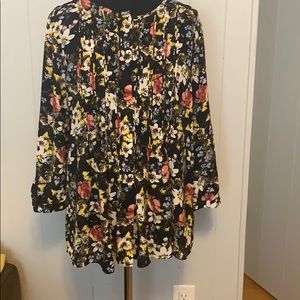 Banana Republic smocked front floral blouse